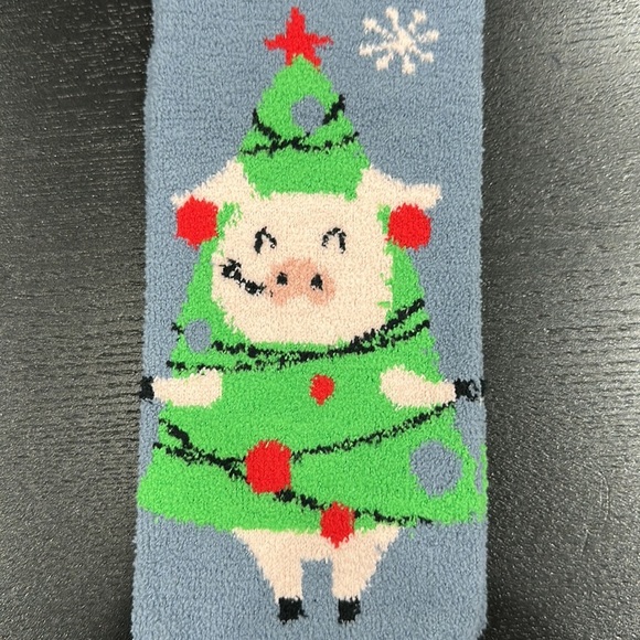 Christmas Holiday Pig Tree No-Slip Soft Comfy Socks - Picture 2 of 4